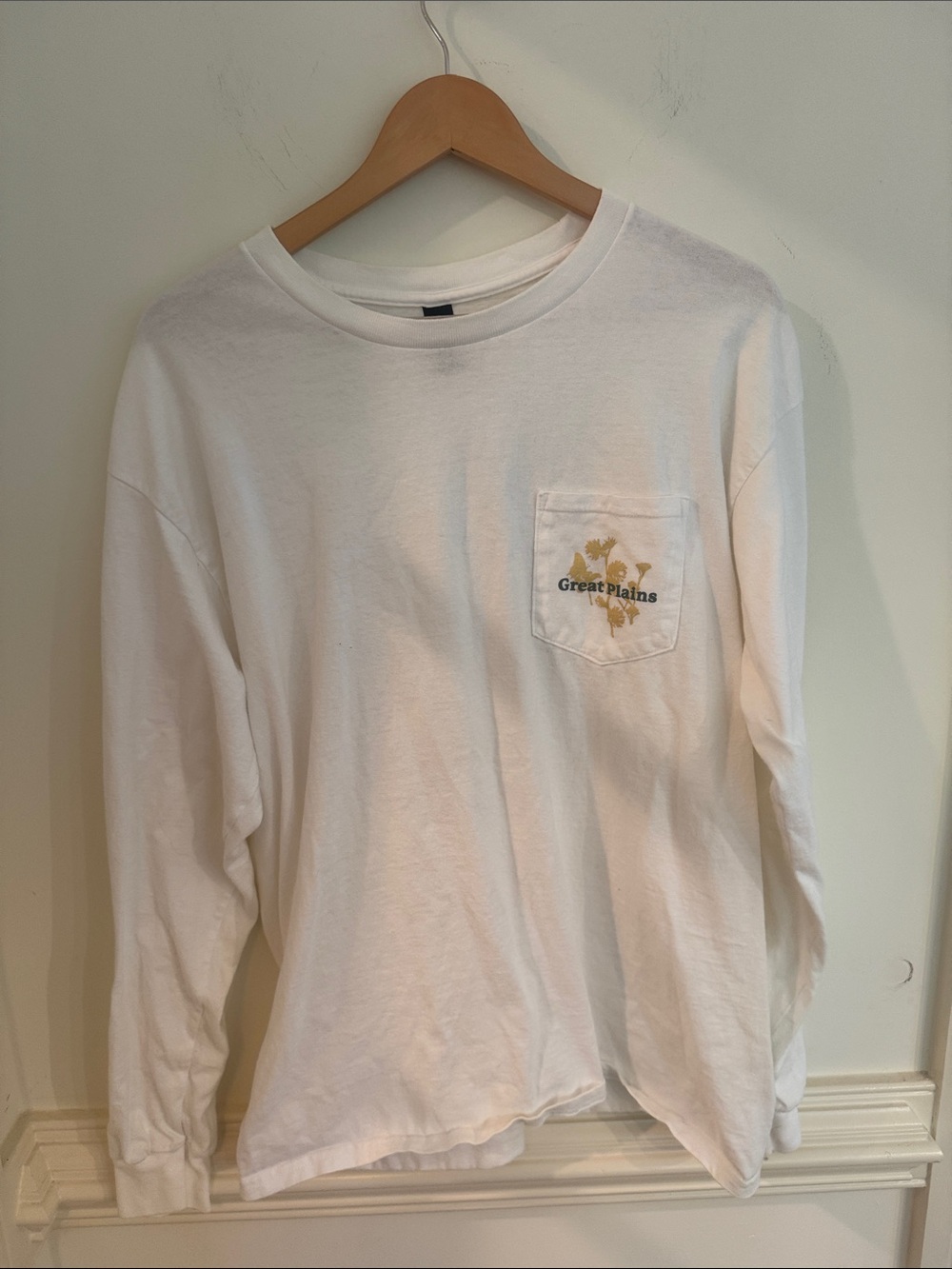 Gildan White Ultra Cotton Tee with Chest Pocket Graphic